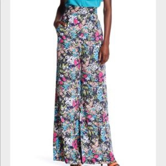isabel Garcia Pants - NWT ISABEL GARCIA Floral High Waist Wide Leg Pants
